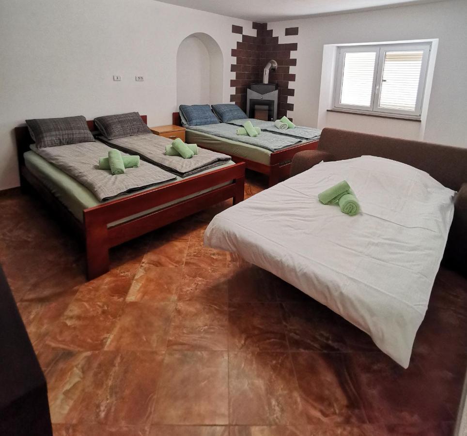 Apartma Vatovec أنكاران المظهر الخارجي الصورة